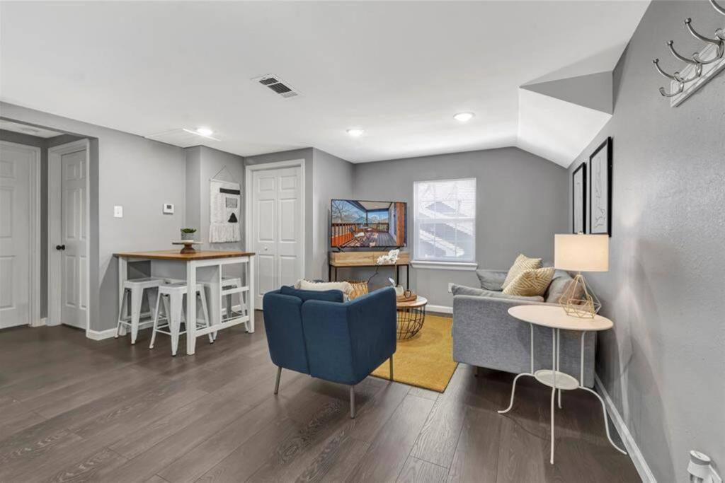 Super Cozy 2 Bedroom With Fast Wifi And Queen Bed Close To Downtown Houston!! Eksteriør billede
