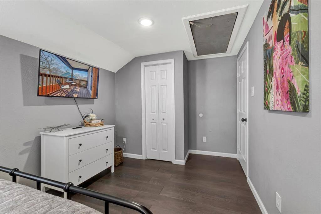 Super Cozy 2 Bedroom With Fast Wifi And Queen Bed Close To Downtown Houston!! Eksteriør billede